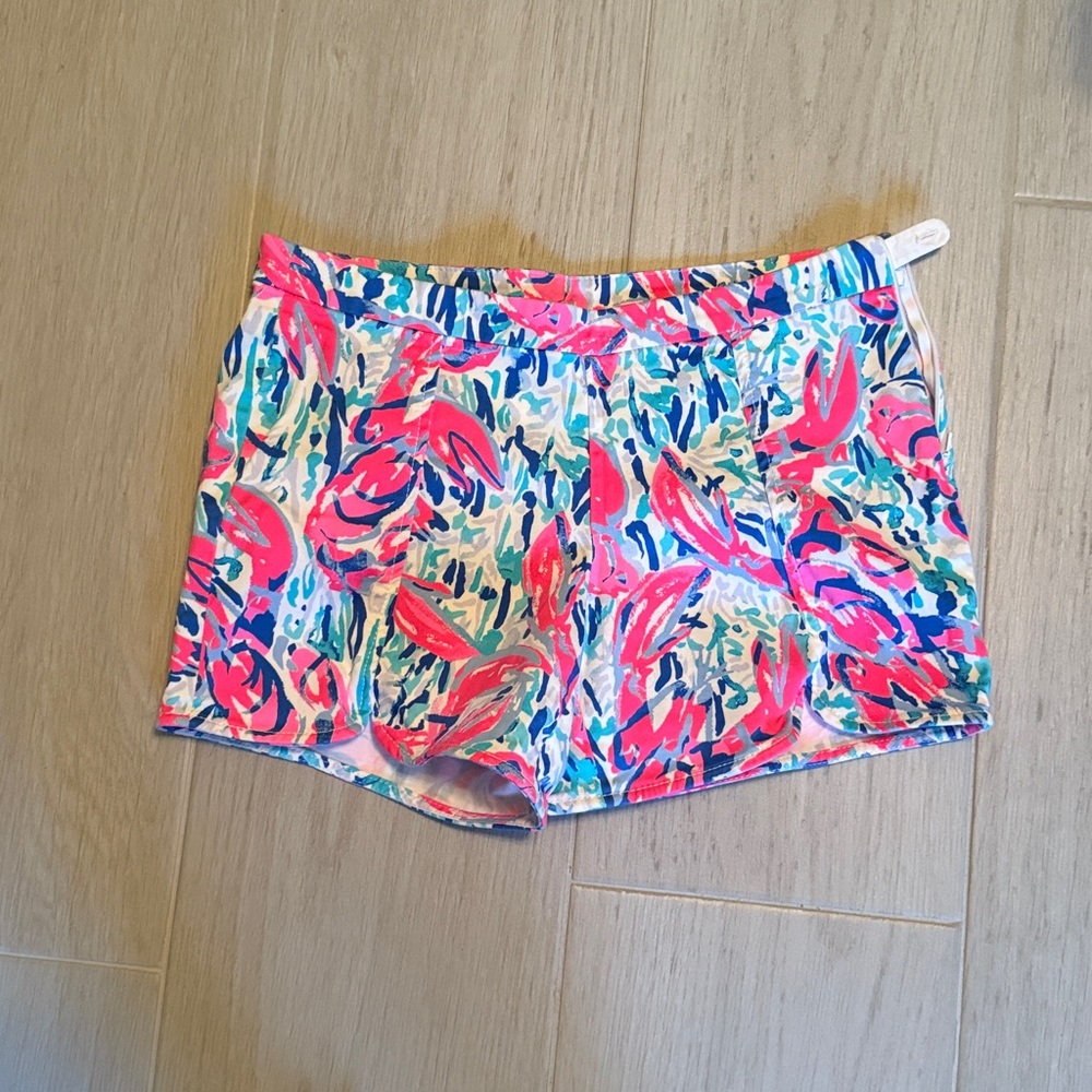 Lilly Pulitzer Hazelle Stretch Shorts, Cosmic Coral Cracked Up, Size 8, EUC